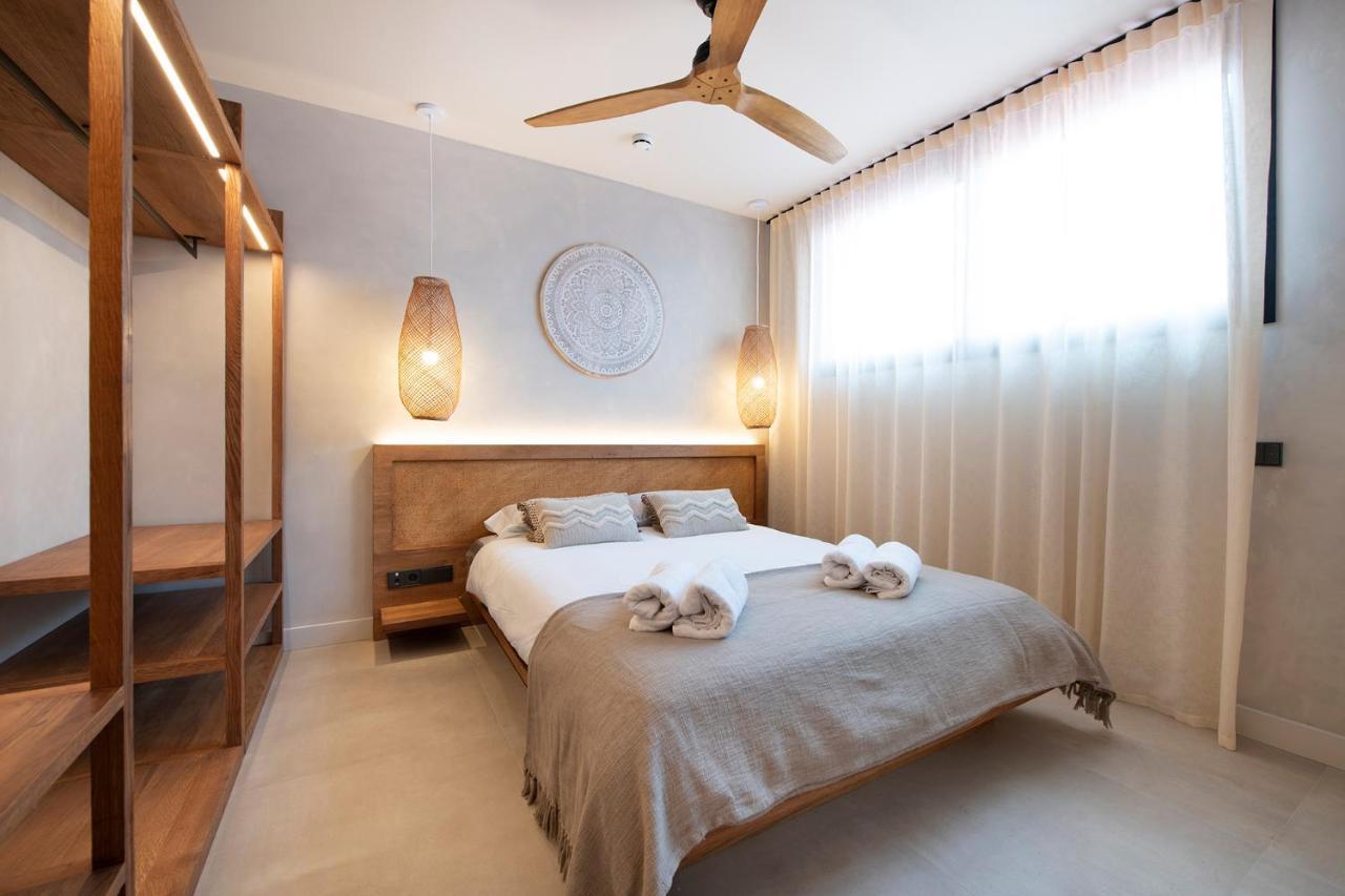 Apartamentos Balisse Castelldefels Bagian luar foto