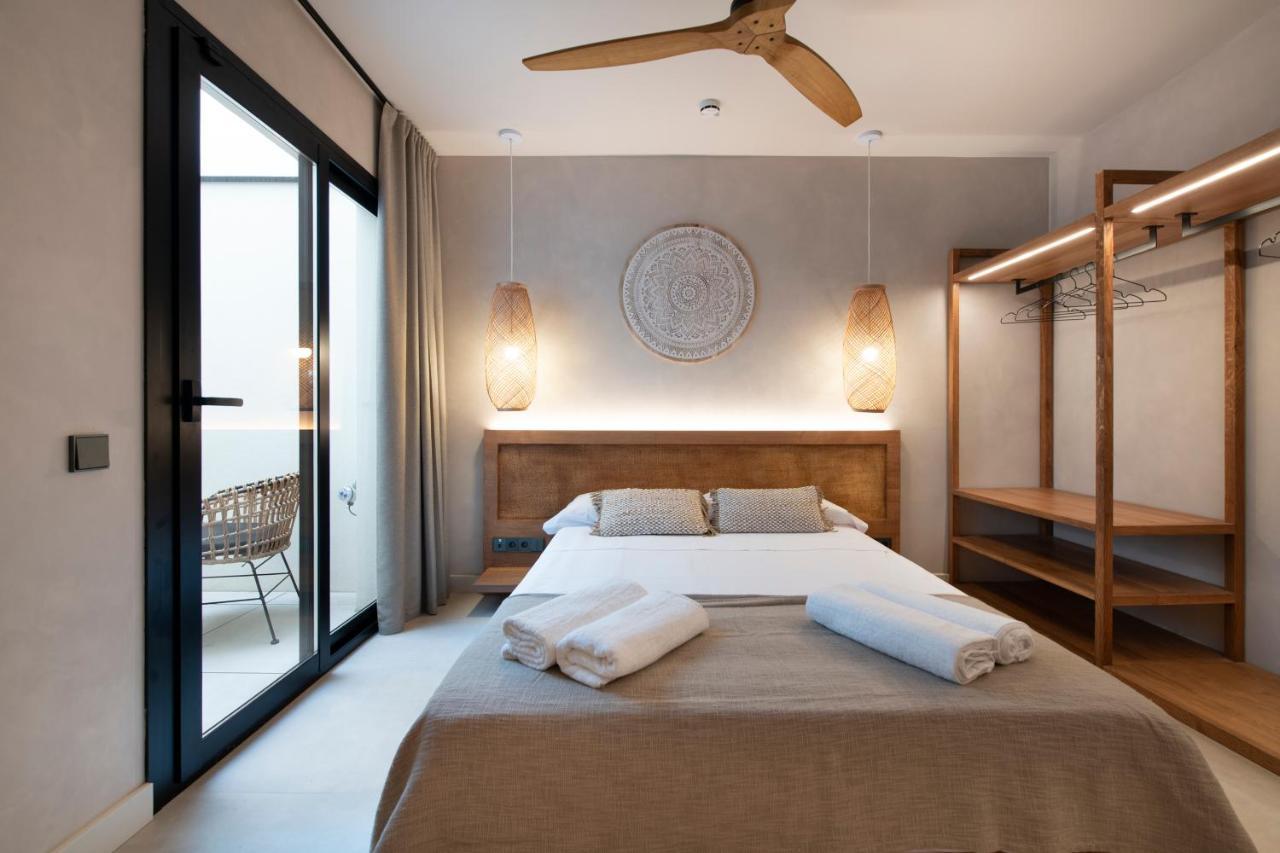 Apartamentos Balisse Castelldefels Bagian luar foto