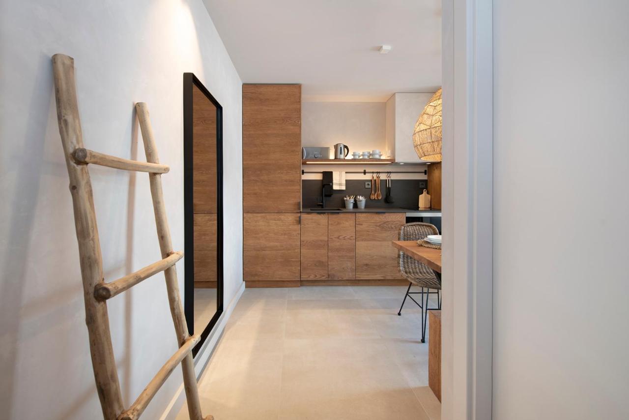 Apartamentos Balisse Castelldefels Bagian luar foto