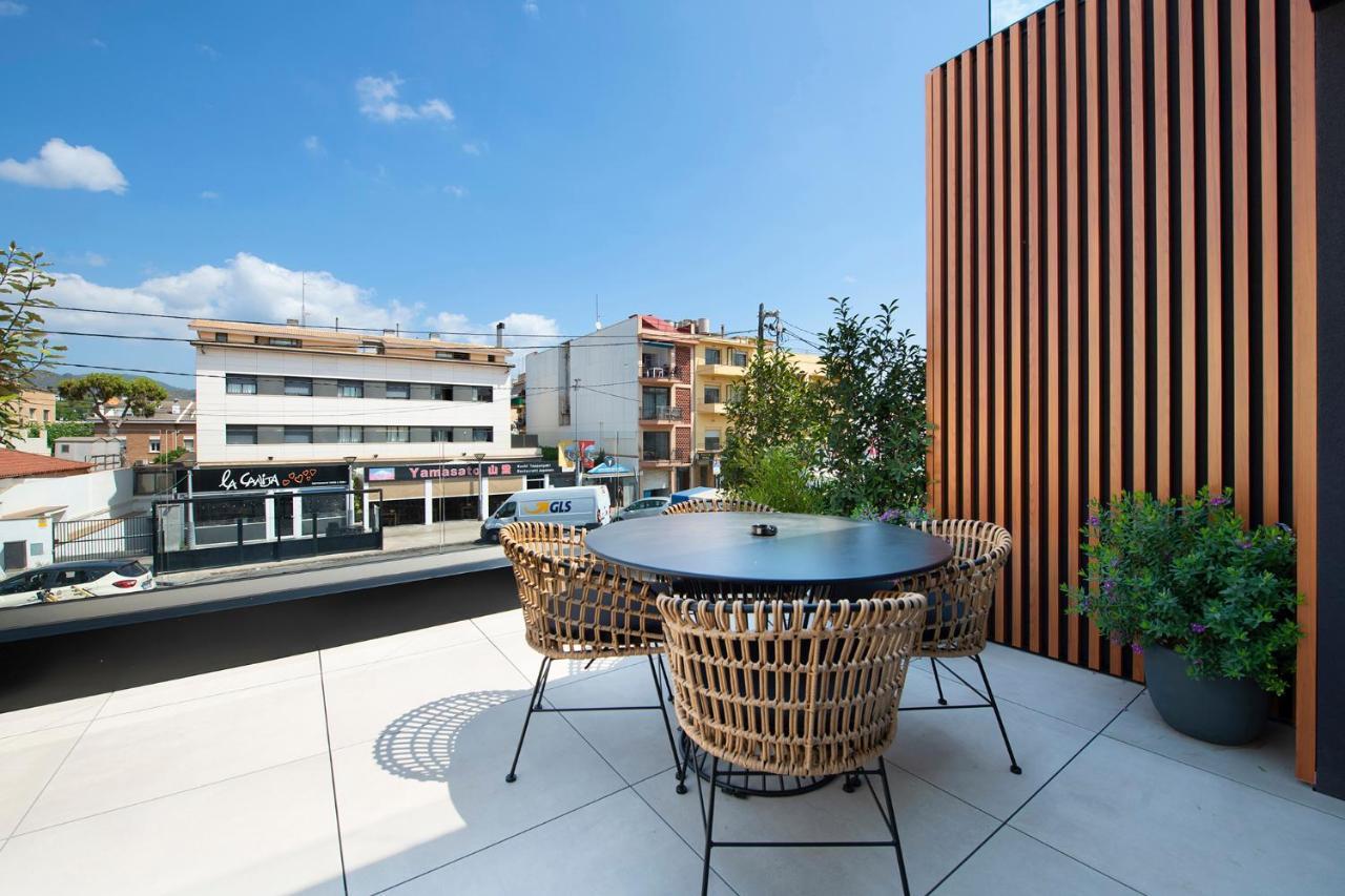 Apartamentos Balisse Castelldefels Bagian luar foto