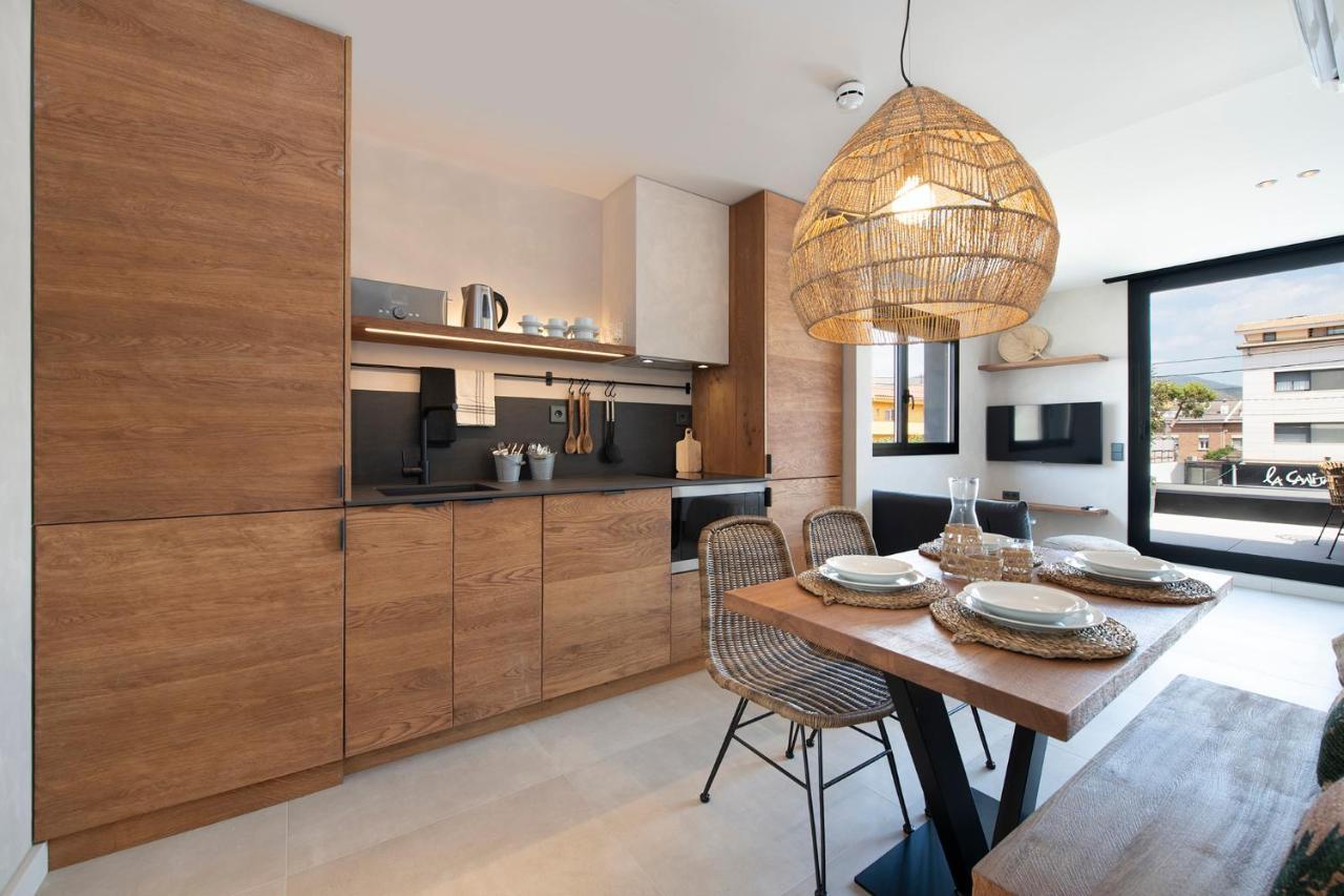 Apartamentos Balisse Castelldefels Bagian luar foto