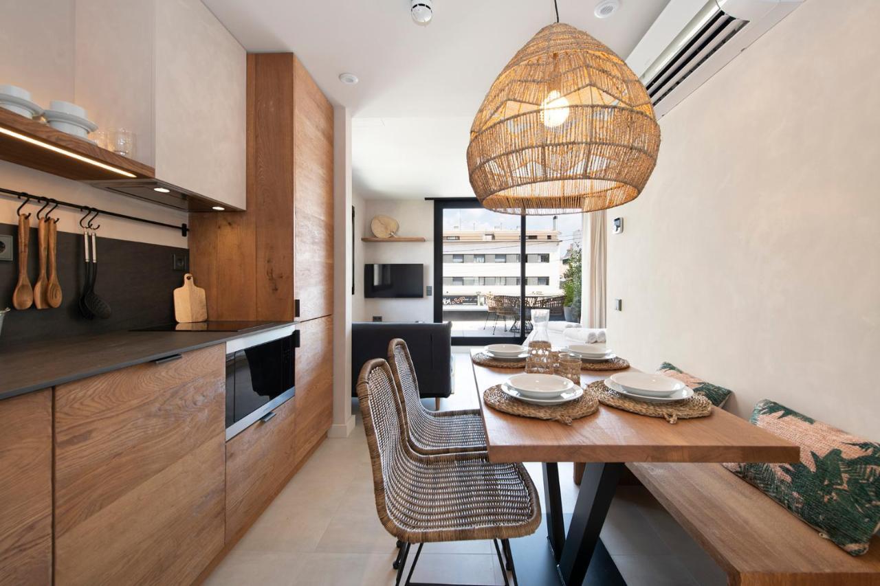 Apartamentos Balisse Castelldefels Bagian luar foto