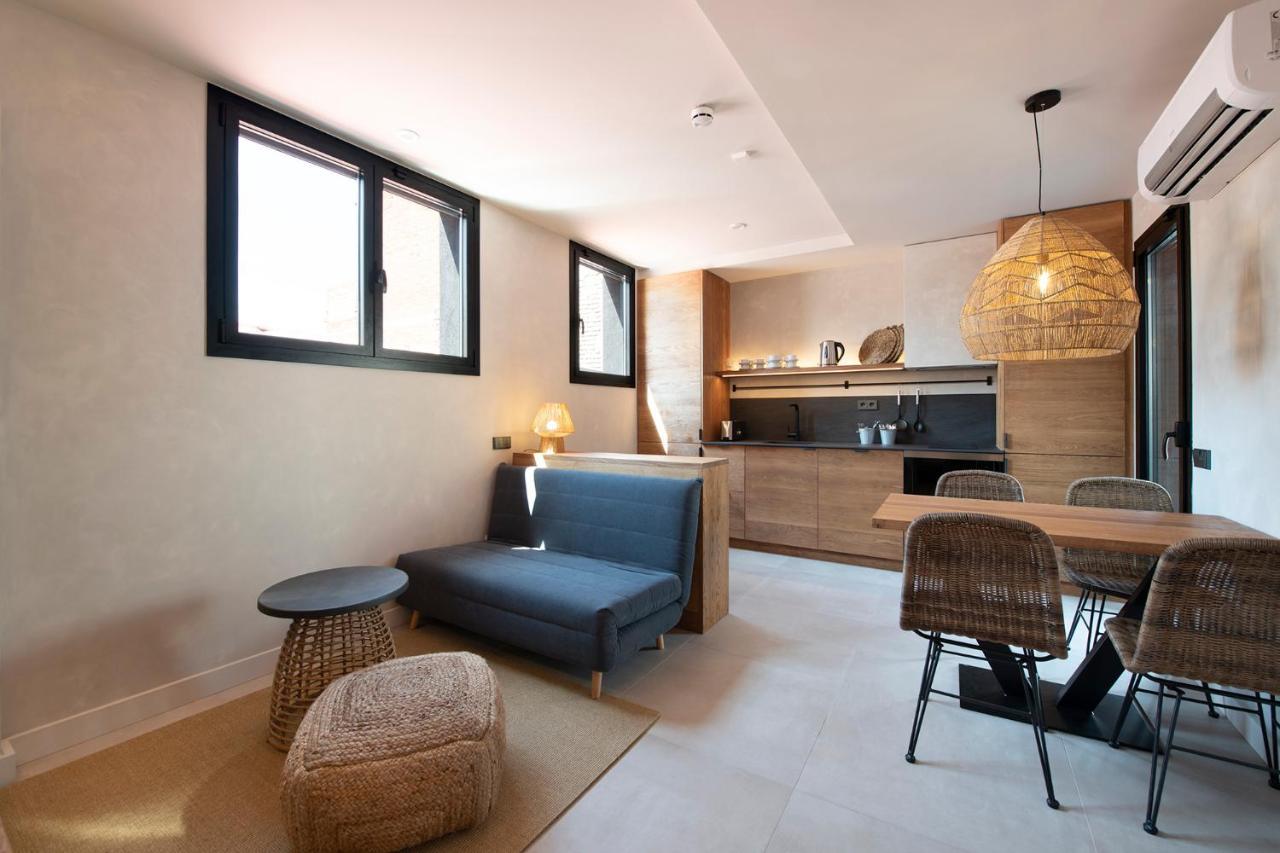 Apartamentos Balisse Castelldefels Bagian luar foto