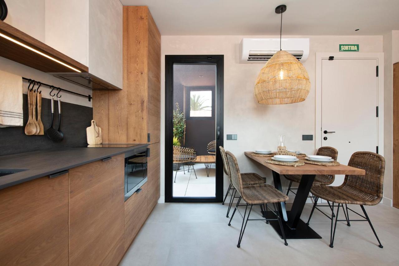 Apartamentos Balisse Castelldefels Bagian luar foto
