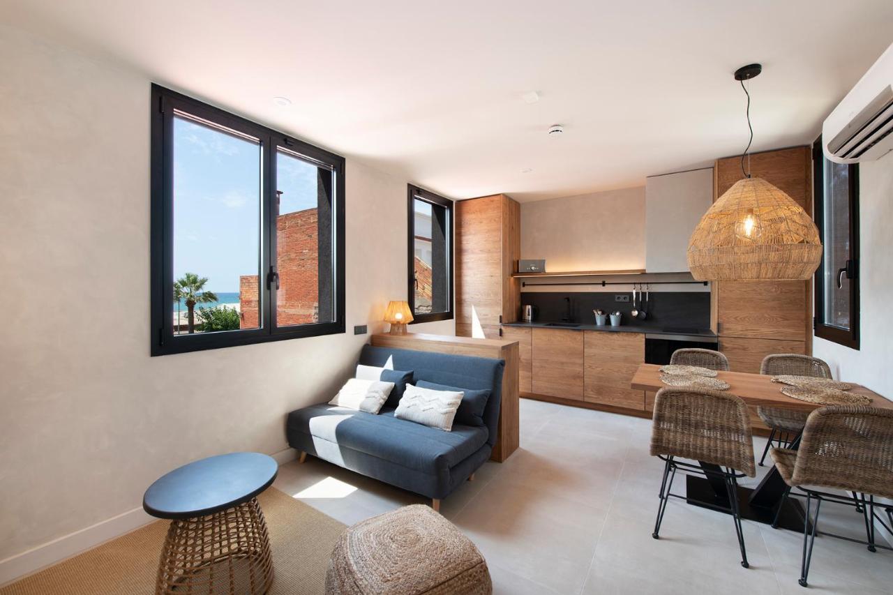 Apartamentos Balisse Castelldefels Bagian luar foto