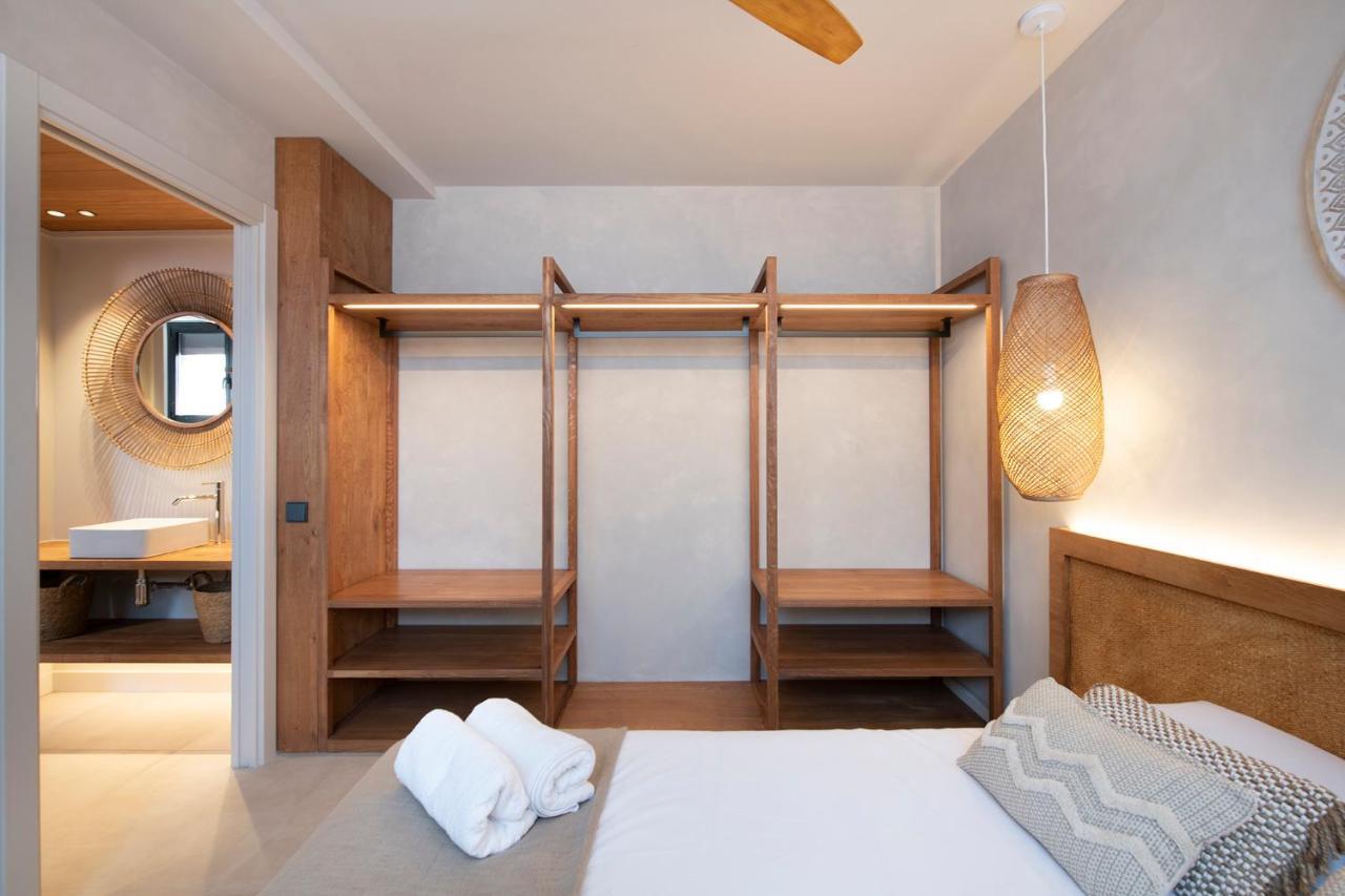 Apartamentos Balisse Castelldefels Bagian luar foto