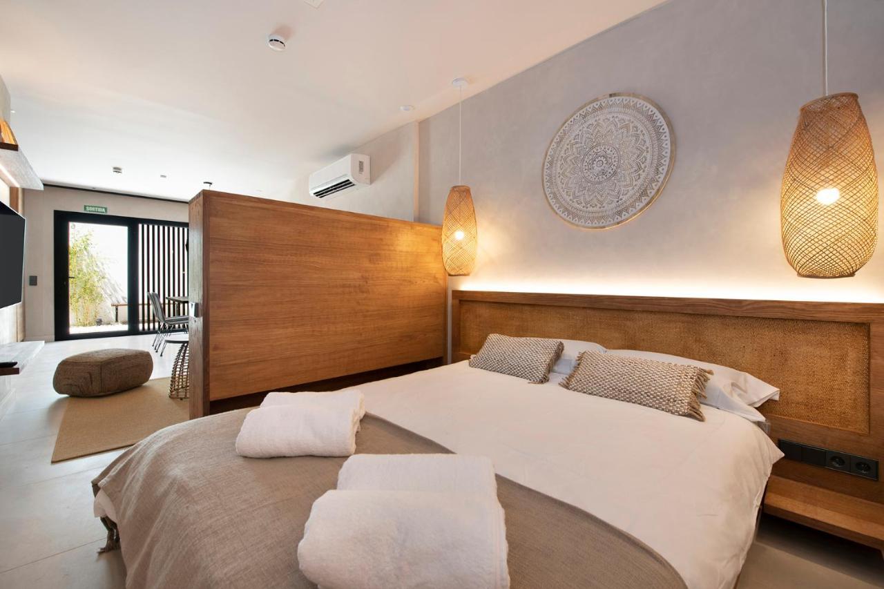 Apartamentos Balisse Castelldefels Bagian luar foto