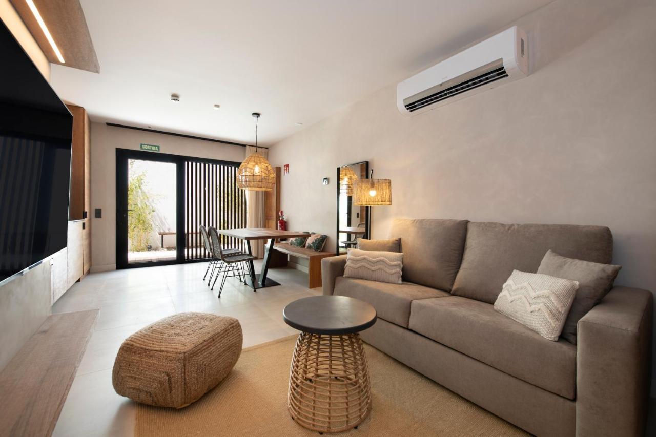 Apartamentos Balisse Castelldefels Bagian luar foto