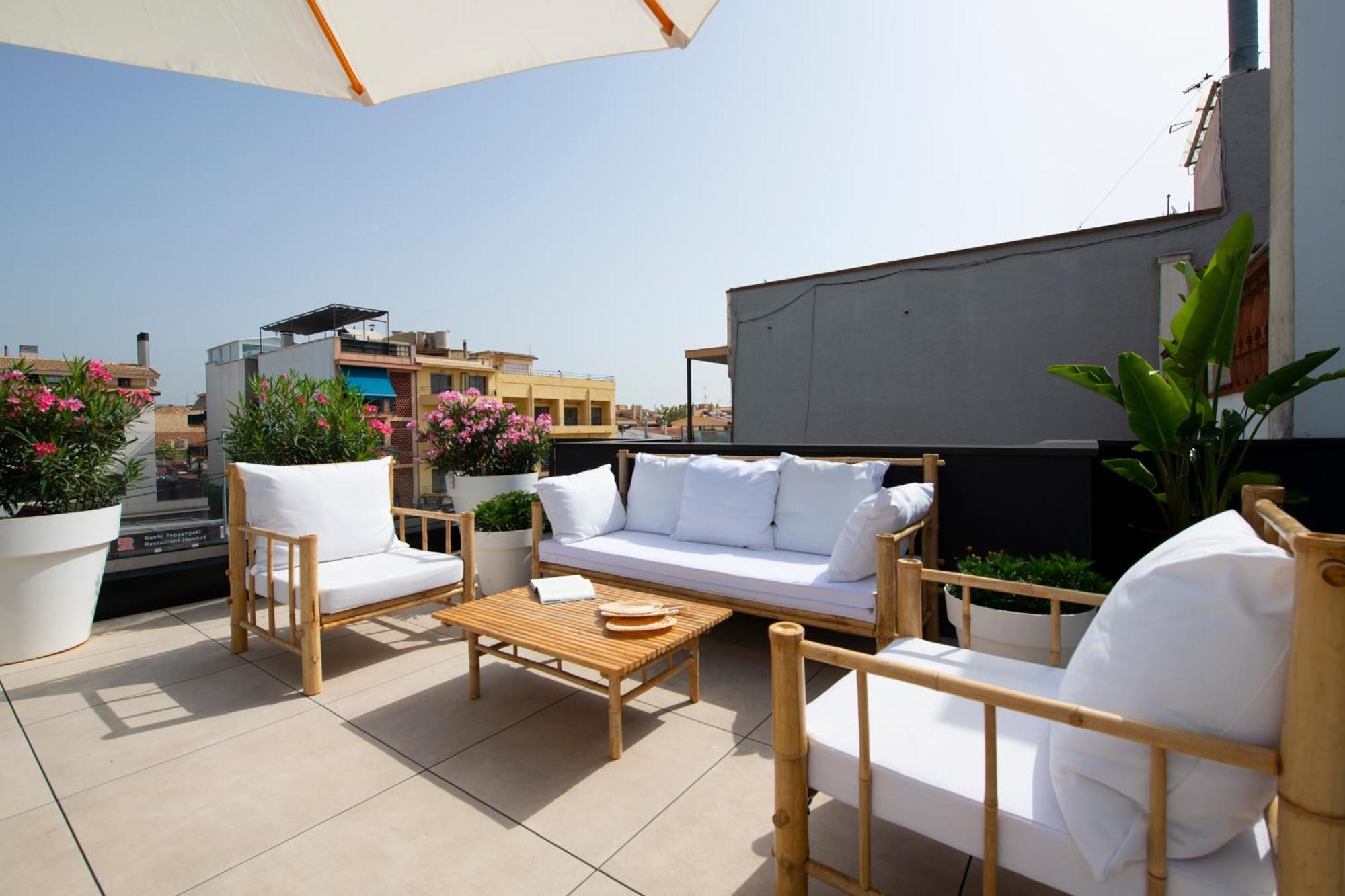 Apartamentos Balisse Castelldefels Bagian luar foto
