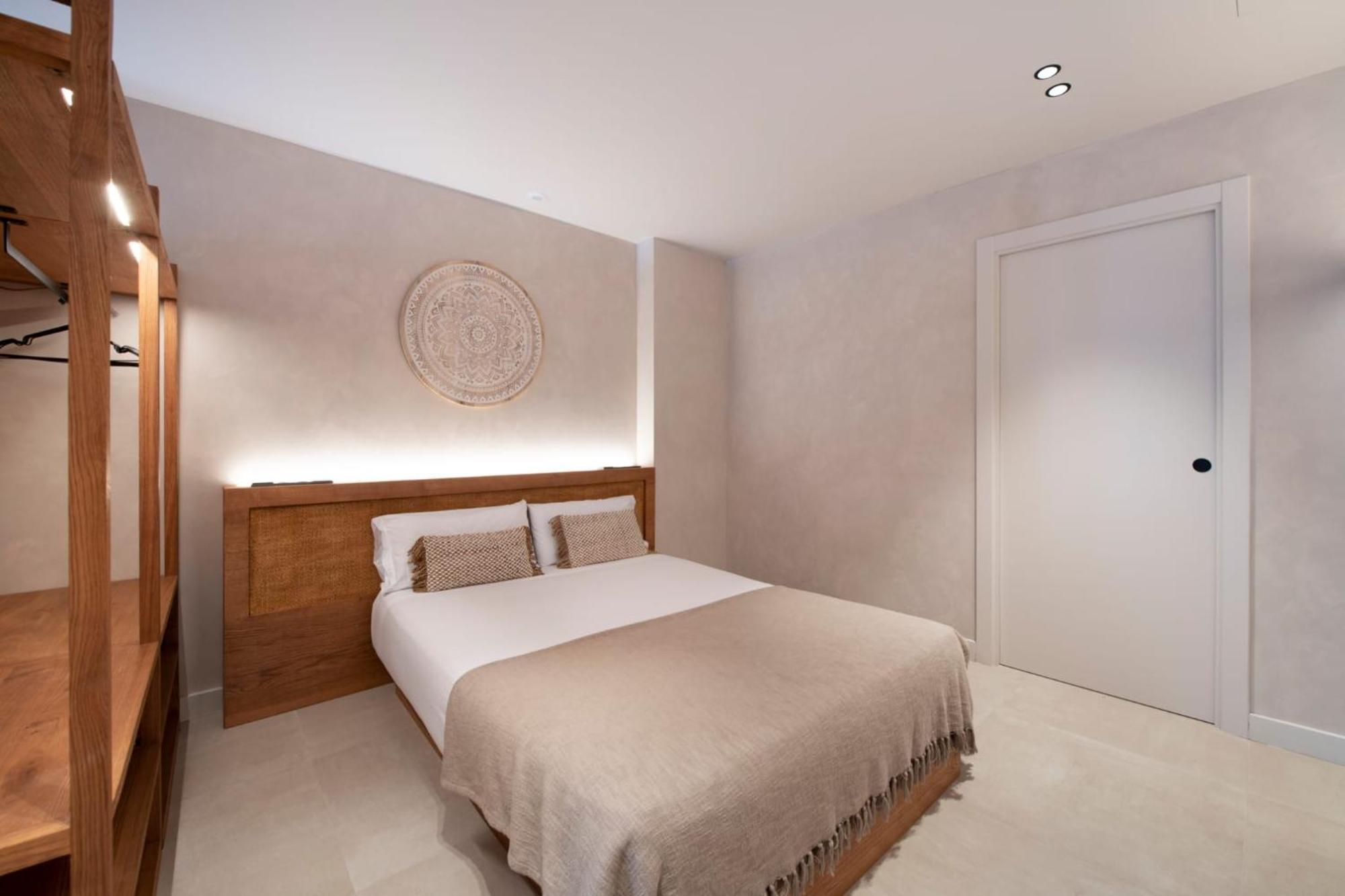 Apartamentos Balisse Castelldefels Bagian luar foto